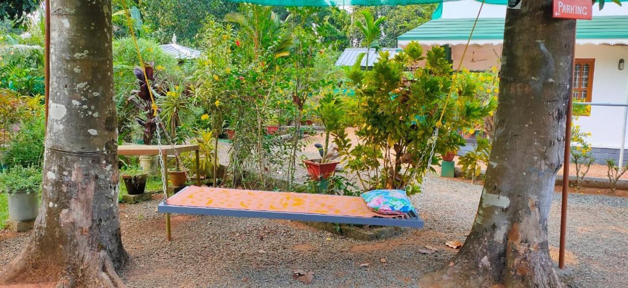 Kuttickattil Gardens Homestay Kottayam Exteriör bild